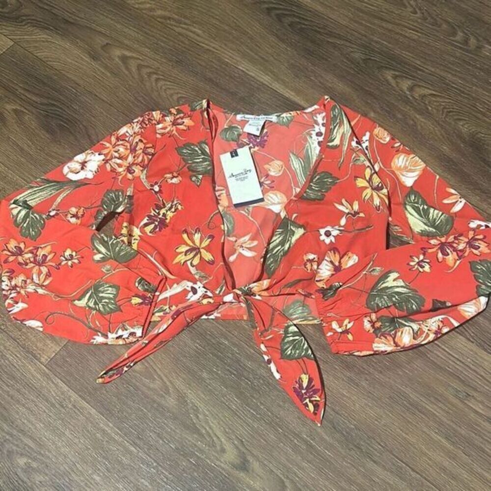 NWT American Rag Womens Coral Cie Floral Tie Front Long Sleeve‎ Crop Top Small